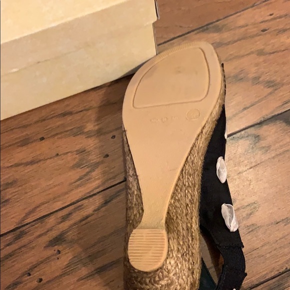 Erin Michaels black silk material with ribbons new - Picture 2 of 3